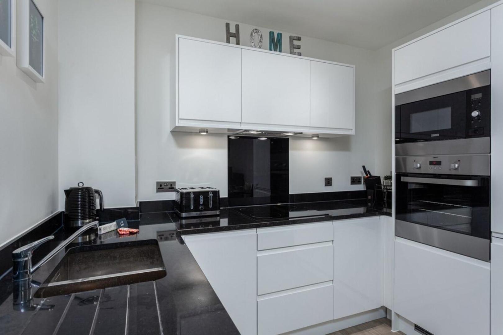 Classy Cricklewood Home Londra Exterior foto